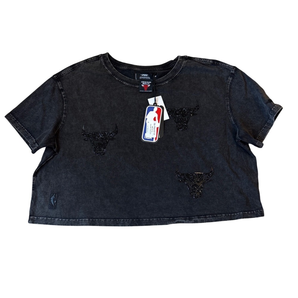 Pro Standard Chicago Bulls Women Black Acid Wash Rhinestone Crop Top NWT SIZE M